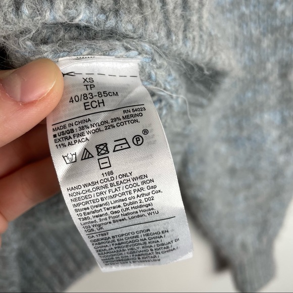 Banana Republic Merino Extra Fine Merino Wool Alpaca Blue Colorblock Sweater - Picture 6 of 12